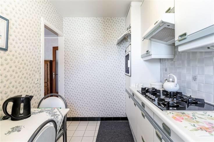 Superb Flat With 3 Bedrooms Parking And Balcony Antwerp