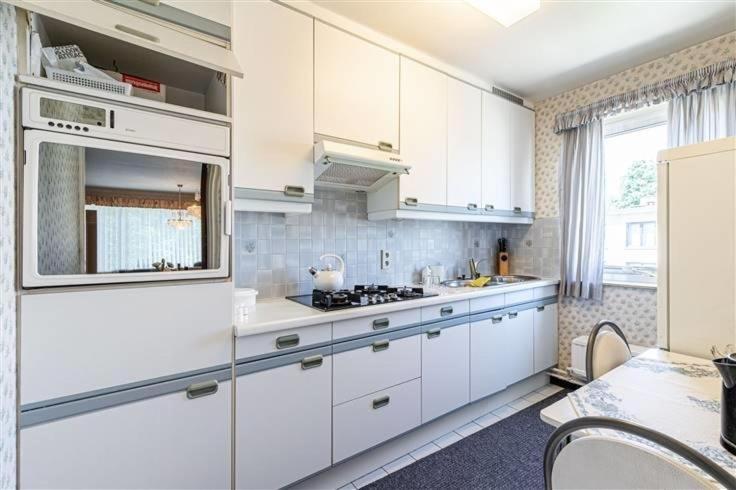 Superb Flat With 3 Bedrooms Parking And Balcony * Antwerp