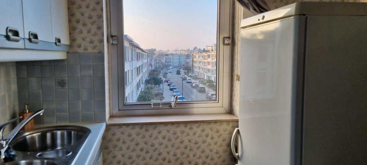 Apartment Superb Flat With 3 Bedrooms Parking And Balcony