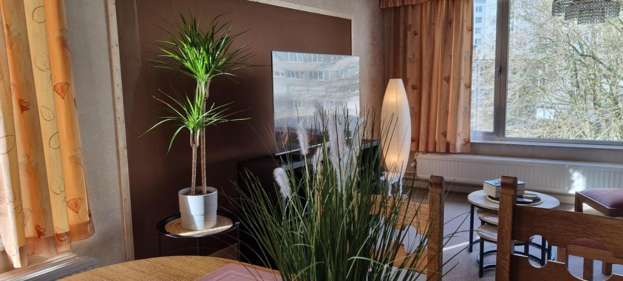 Superb Flat With 3 Bedrooms Parking And Balcony Apartment *