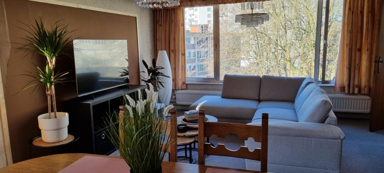 Superb Flat With 3 Bedrooms Parking And Balcony * Antwerp